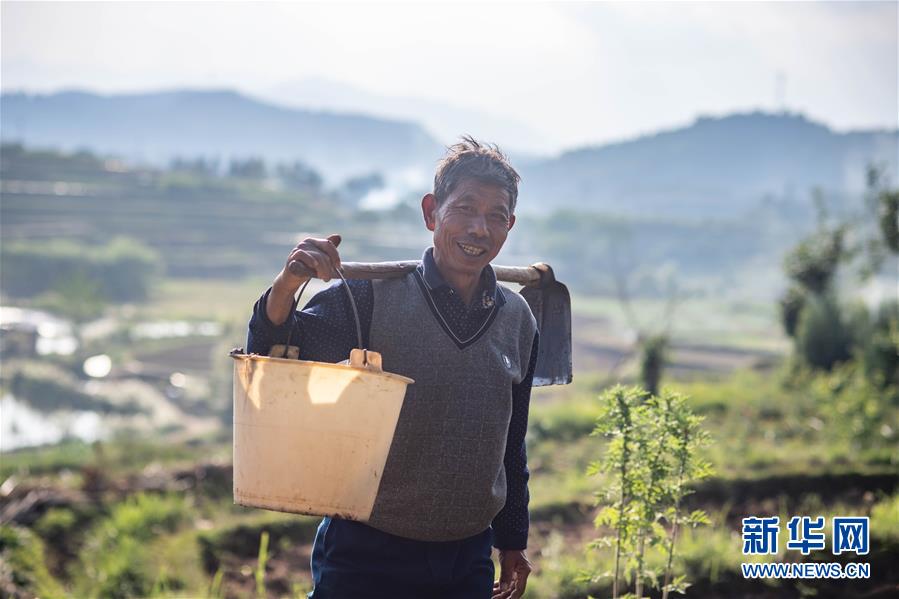 (新華全媒頭條·決戰決勝脫貧攻堅·督戰未摘帽貧困縣·圖文互動)(11)脫貧的歌聲——云南直過民族和人口較少民族共入新時代