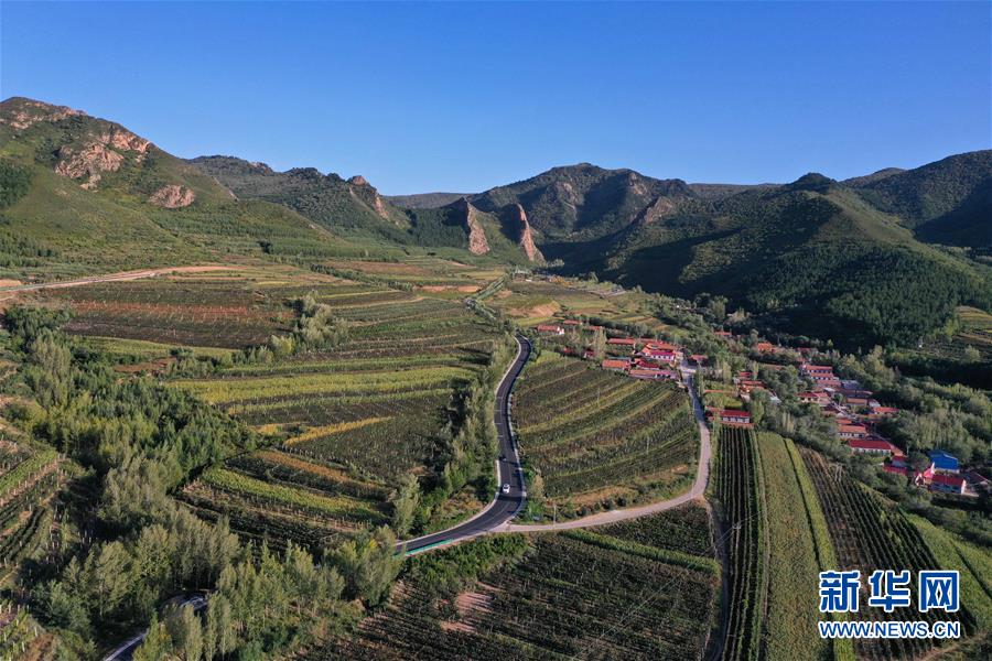 (集中連片特困地區(qū)貧困村調研行·圖文互動)(5)又整新鞍馬蹄輕——內蒙古喀喇沁旗馬鞍山村脫貧調查