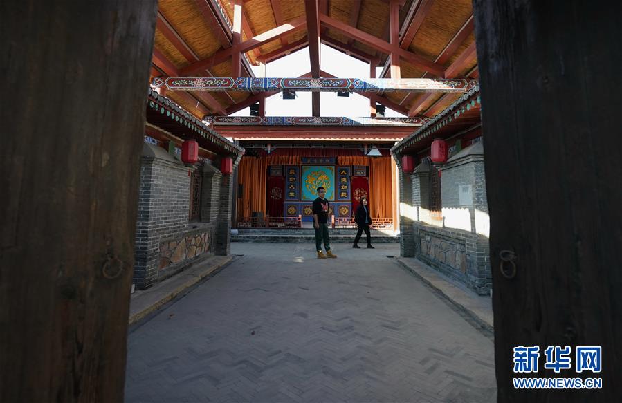 (全面建成小康社會“百城千縣萬村調研行”·圖文互動)(4)北戴河村:藝術院落“點亮”鄉村致富路