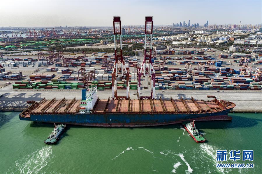 (新華全媒頭條·圖文互動(dòng))(7)歷史交匯點(diǎn)上的宏偉藍(lán)圖 ——《中共中央關(guān)于制定國民經(jīng)濟(jì)和社會(huì)發(fā)展第十四個(gè)五年規(guī)劃和二〇三五年遠(yuǎn)景目標(biāo)的建議》誕生記