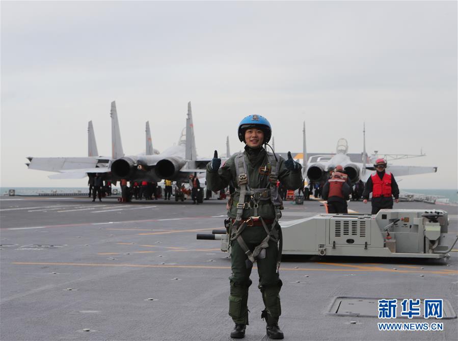 (圖文互動)(6)首批從高中招收的艦載戰斗機飛行員成功完成航母資質認證