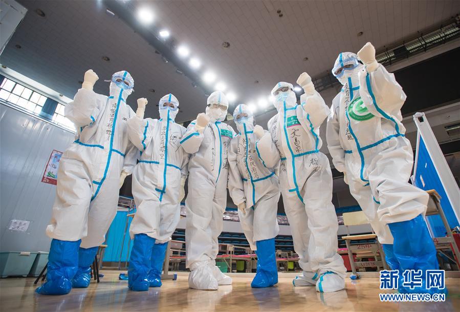 (新華全媒頭條·圖文互動)(1)從人民中汲取磅礴力量——習近平總書記同出席2020年全國兩會人大代表、政協(xié)委員共商國是紀實