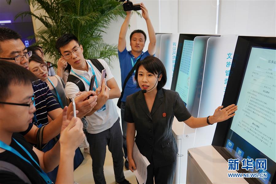 （新華全媒頭條&middot;圖文互動）（1）潮起東方萬象新&mdash;&mdash;以習近平同志為核心的黨中央團結帶領全黨全軍全國各族人民貫徹落實黨的十九大精神紀實