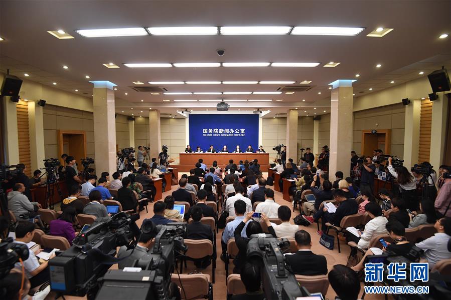 （新華全媒頭條&middot;圖文互動）（9）潮起東方萬象新&mdash;&mdash;以習近平同志為核心的黨中央團結帶領全黨全軍全國各族人民貫徹落實黨的十九大精神紀實