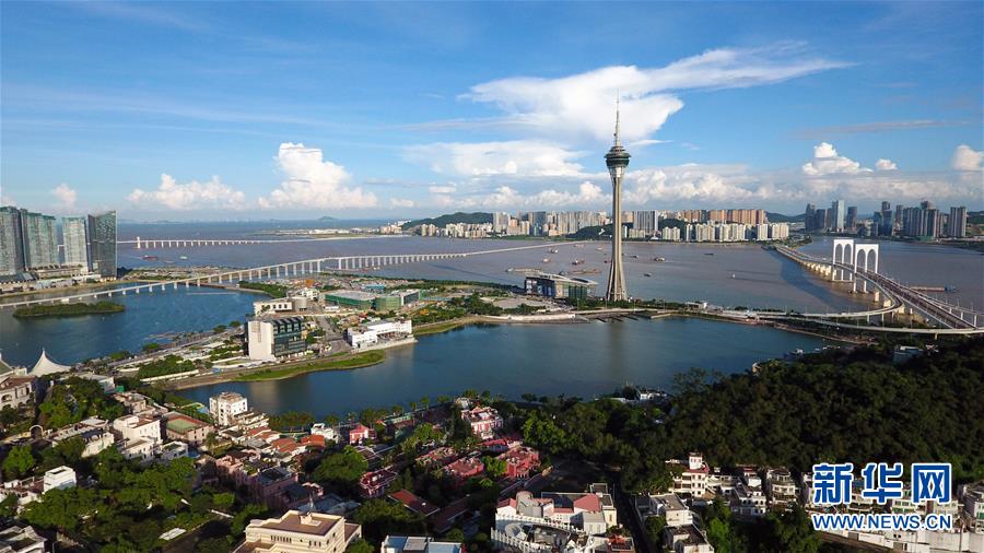 (澳門回歸20周年·新華全媒頭條·圖文互動)(2)盛世濠江恰如春——習近平主席視察澳門特別行政區紀實