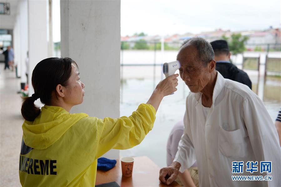 (在習近平新時代中國特色社會主義思想指引下——新時代新作為新篇章·習近平總書記關切事·圖文互動)(1)戰洪魔 保安全——近期防汛救災熱點觀察
