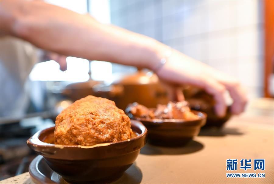 (在習(xí)近平新時(shí)代中國(guó)特色社會(huì)主義思想指引下——新時(shí)代新作為新篇章·習(xí)近平總書(shū)記關(guān)切事·圖文互動(dòng))(7)珍惜盤(pán)中餐,狠剎浪費(fèi)風(fēng)——各地積極行動(dòng)堅(jiān)決制止餐飲浪費(fèi)