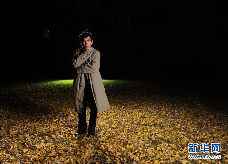 (在習(xí)近平新時(shí)代中國(guó)特色社會(huì)主義思想指引下——新時(shí)代新作為新篇章·習(xí)近平總書記關(guān)切事·圖文互動(dòng))(8)探“微觀世界” 抓“關(guān)鍵變量”——我國(guó)科學(xué)家與量子“糾纏”的故事