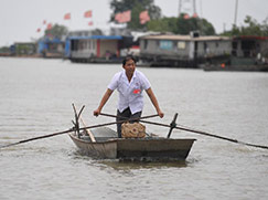 水上行醫(yī)三十載 漁民稱(chēng)頌好黨員