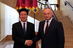 摩爾多瓦總統多東、總理菲利普會見張春賢