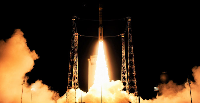 歐航局發射“LISA探路者”引力波試驗探測器