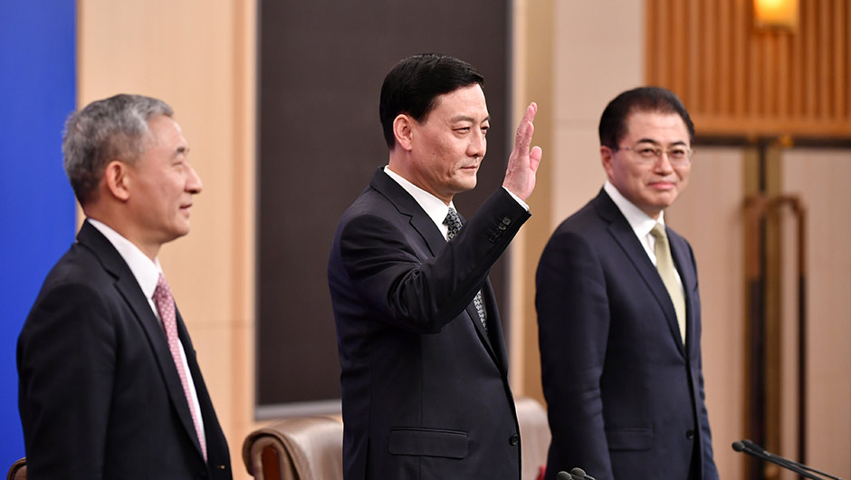 肖亞慶等就“國有企業改革發展”答記者問