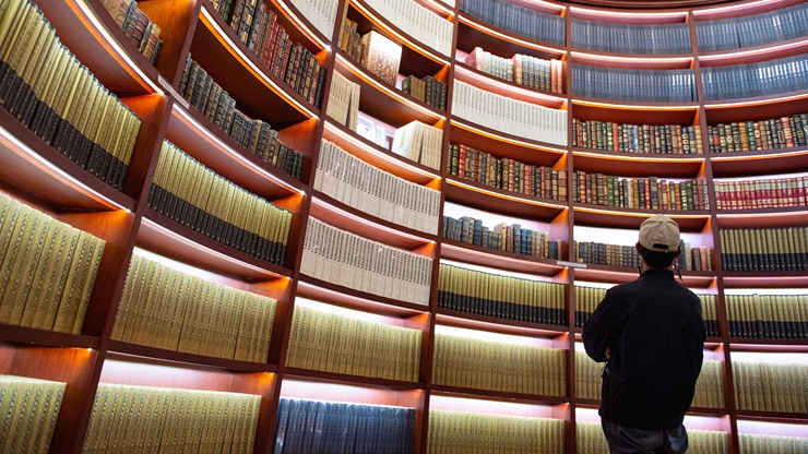 新華社評論員：弘揚核心價值，堅定文化自信