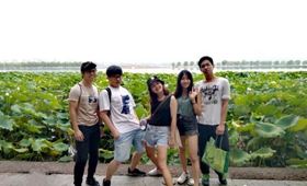 臺灣大學(xué)生：換駕駛證、辦銀行卡 成“新杭州人”