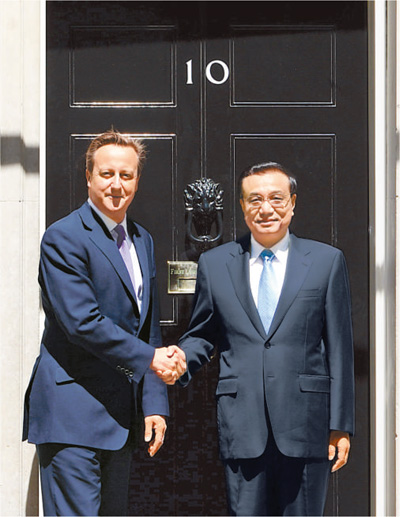 6月17日，國(guó)務(wù)院總理李克強(qiáng)在倫敦唐寧街10號(hào)首相府同英國(guó)首相卡梅倫舉行中英總理年度會(huì)晤。新華社記者 李 濤攝 