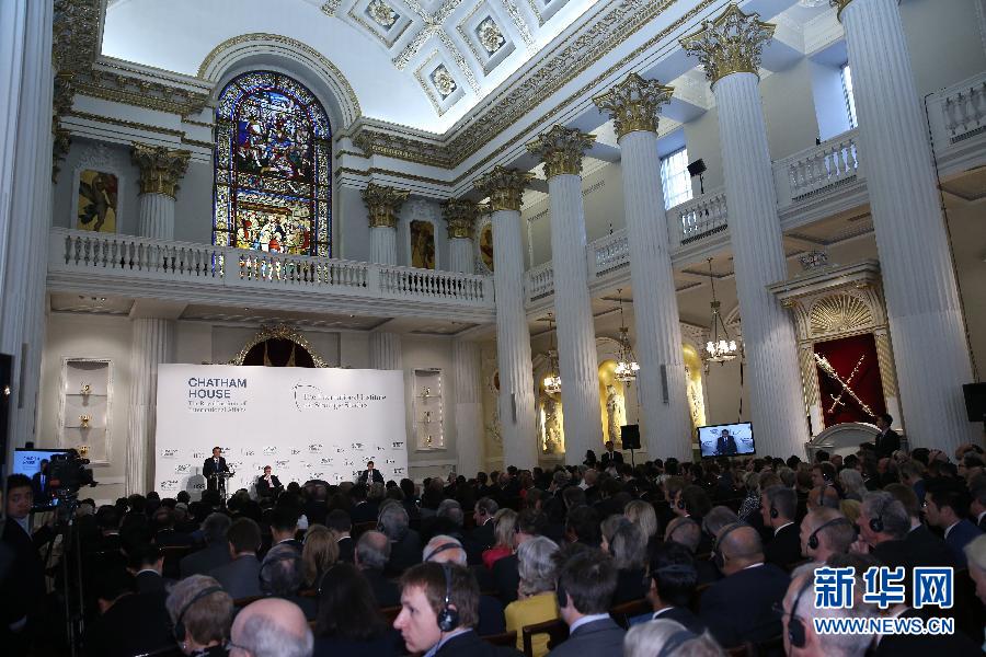 6月18日，國務(wù)院總理李克強(qiáng)在倫敦金融城市長官邸面向英國皇家國際問題研究所和國際戰(zhàn)略研究所兩大智庫發(fā)表題為《共建包容發(fā)展的美好世界》的演講。新華社記者 龐興雷 攝 