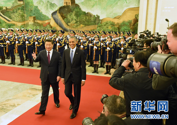 11月12日,國家主席習近平在北京人民大會堂舉行歡迎儀式,歡迎美國總統奧巴馬對中國進行國事訪問。 新華社記者 劉建生 攝 11月12日,國家主席習近平在北京人民大會堂舉行歡迎儀式,歡迎美國總統奧巴馬對中國進行國事訪問。 新華社記者 劉建生 攝