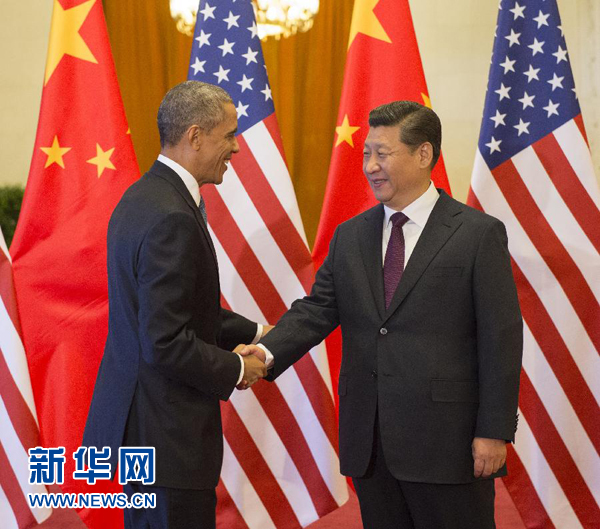 11月12日,國(guó)家主席習(xí)近平在北京人民大會(huì)堂舉行歡迎儀式,歡迎美國(guó)總統(tǒng)奧巴馬對(duì)中國(guó)進(jìn)行國(guó)事訪問(wèn)。 新華社記者 李學(xué)仁 攝 11月12日,國(guó)家主席習(xí)近平在北京人民大會(huì)堂舉行歡迎儀式,歡迎美國(guó)總統(tǒng)奧巴馬對(duì)中國(guó)進(jìn)行國(guó)事訪問(wèn)。 新華社記者 李學(xué)仁 攝