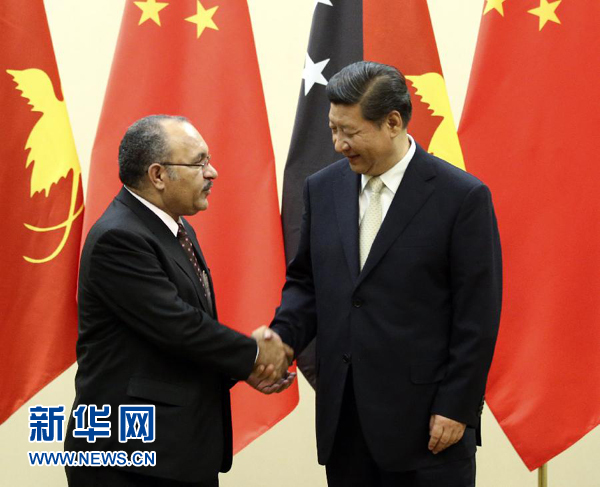 11月22日，國家主席習近平在斐濟楠迪會見巴布亞新幾內亞總理奧尼爾。 新華社記者姚大偉攝 