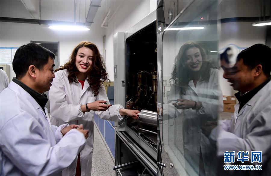 (新華全媒頭條·上合青島峰會·圖文互動)(12)遠航,揚起“上海精神”的時代風帆——寫在上海合作組織成員國元首理事會第十八次會議即將召開之際