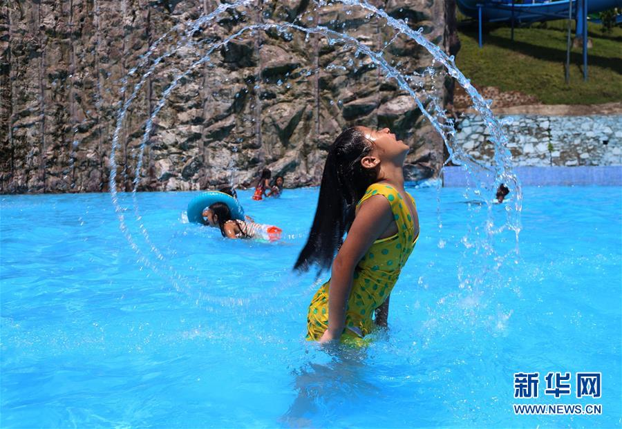 （新華全媒頭條·圖文互動）（22）高溫“烤”驗(yàn)四大洲 熱“火”還要燒多久