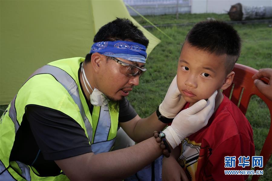 （國際·圖文互動）（1）災難面前，中印尼兩國人民的心更近了——中國積極支援印尼救災紀實