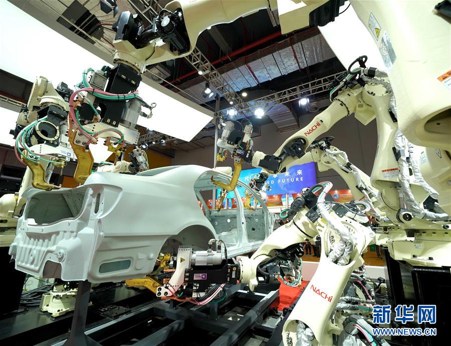 (新華全媒頭條·圖文互動(dòng))(2)共享中國(guó)機(jī)遇 共創(chuàng)美好未來(lái)——聆聽(tīng)首屆中國(guó)國(guó)際進(jìn)口博覽會(huì)上的開放發(fā)展奏鳴曲