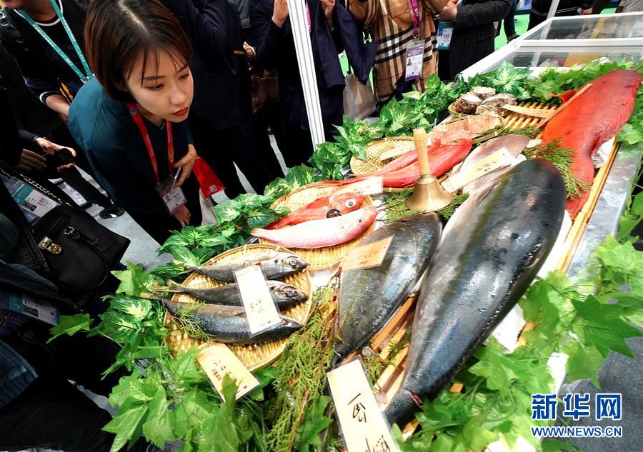 (新華全媒頭條·聚焦進(jìn)口博覽會(huì)·圖文互動(dòng))(12)海納百川 利達(dá)天下——首屆中國(guó)國(guó)際進(jìn)口博覽會(huì)巡禮