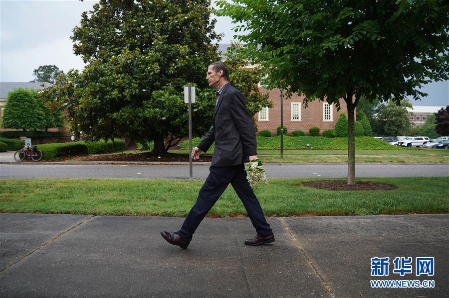(國(guó)際)(3)美國(guó)警方確認(rèn)槍擊案槍手為市政員工