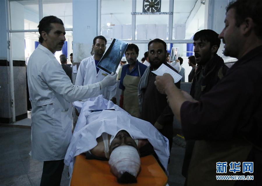 (國際)(5)阿富汗長途客車遭遇地雷爆炸 34人死亡