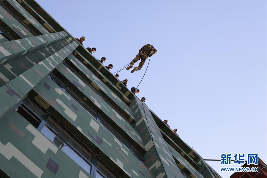 (軍事)(3)中吉“合作-2019”聯合反恐演練開展聯合訓練