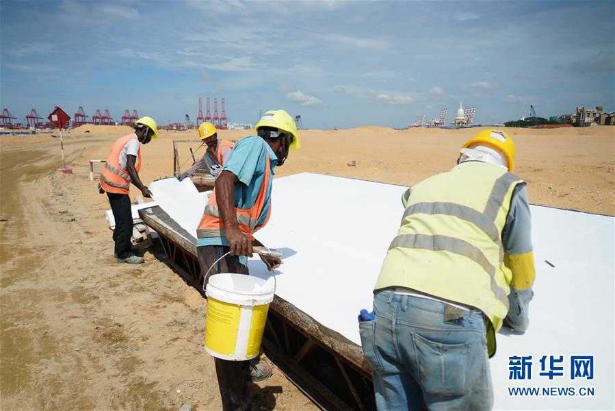 (國際·圖文互動)(6)通訊:“五年我們為斯里蘭卡造出一片新土地”——科倫坡港口城人的自豪與希冀