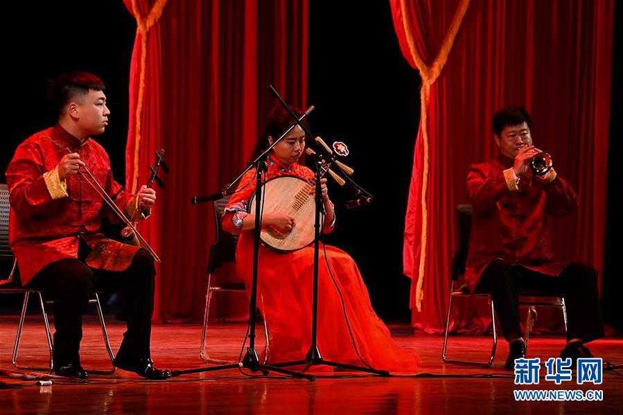 (國(guó)際)(2)“歡樂(lè)春節(jié)”專場(chǎng)演出拉開(kāi)中古建交60周年系列活動(dòng)序幕