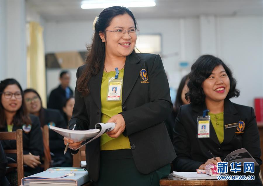 (習近平出訪配合稿·圖文互動)(2)通訊:緬甸公務員掀起學中文熱