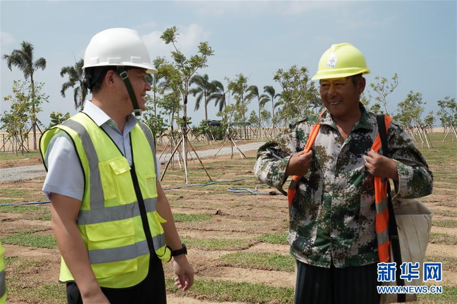 （國際·圖文互動）（3）通訊：春節，“是工期而不是假期”——記科倫坡港口城的中國建設者