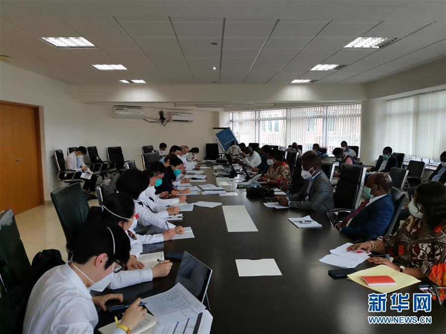 （國際疫情&middot;圖文互動）（11）中國醫療專家組為赤道幾內亞抗疫帶來&ldquo;希望之光&rdquo;