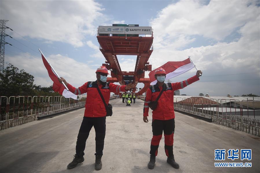 (國(guó)際·圖文互動(dòng))(7)雅萬高鐵全線開始持續(xù)架梁