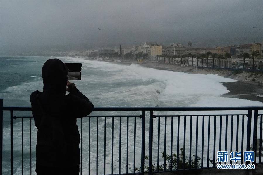 (國際)(1)法國東南部地區遭暴風雨襲擊致18人失蹤