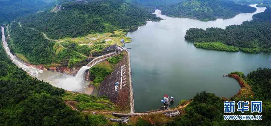 (國際·圖文互動)(1)通訊:踐行綠色發(fā)展 持續(xù)造福民生——記中國華電柬埔寨額勒賽水電站項(xiàng)目