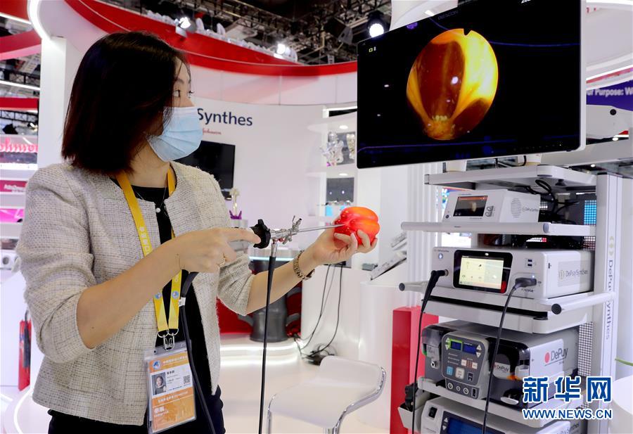 （第三屆進(jìn)博會(huì)&middot;圖文互動(dòng)）（5）新疫苗、新療法，進(jìn)博會(huì)最&ldquo;火爆&rdquo;展區(qū)見聞