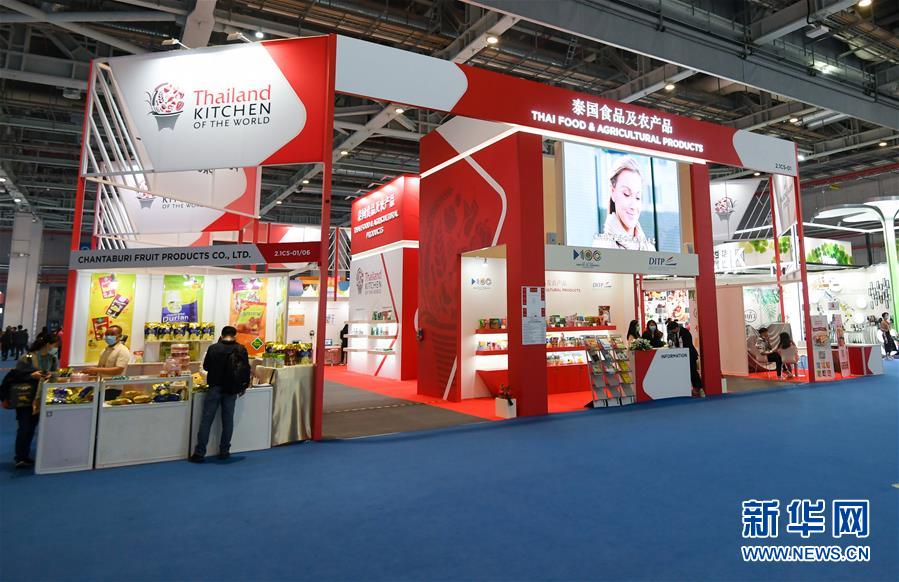 (第三屆進(jìn)博會(huì)·圖文互動(dòng))(12)全球“寶藏級(jí)”美食薈萃——進(jìn)博會(huì)食品及農(nóng)產(chǎn)品館遍藏世間珍饈