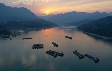 三峽水庫持續騰庫防汛